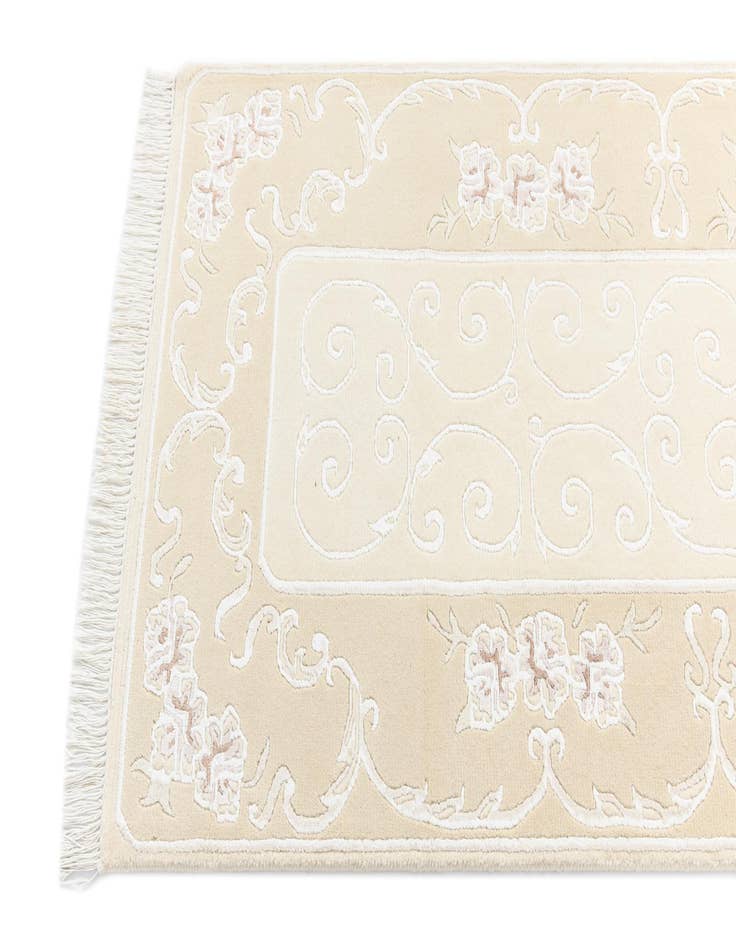 Detail image of  2' 8 x 9' 8  Hand Knotted Darya Wool Runner Rug