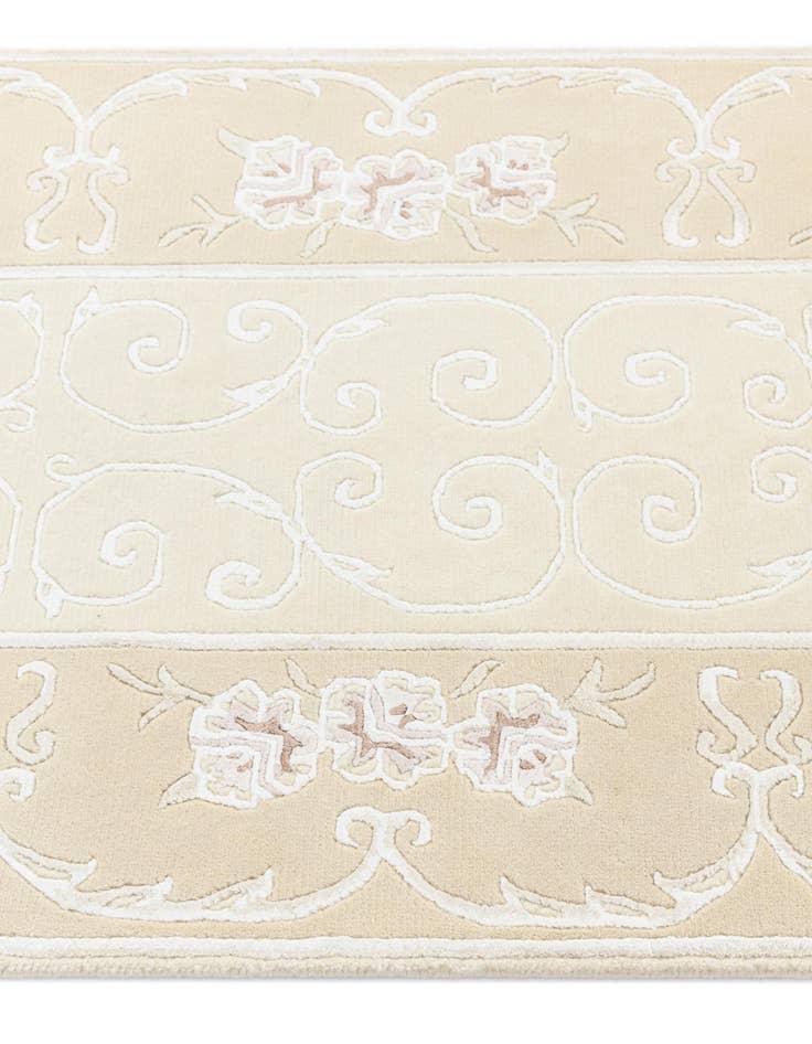 Detail image of  2' 8 x 9' 8  Hand Knotted Darya Wool Runner Rug