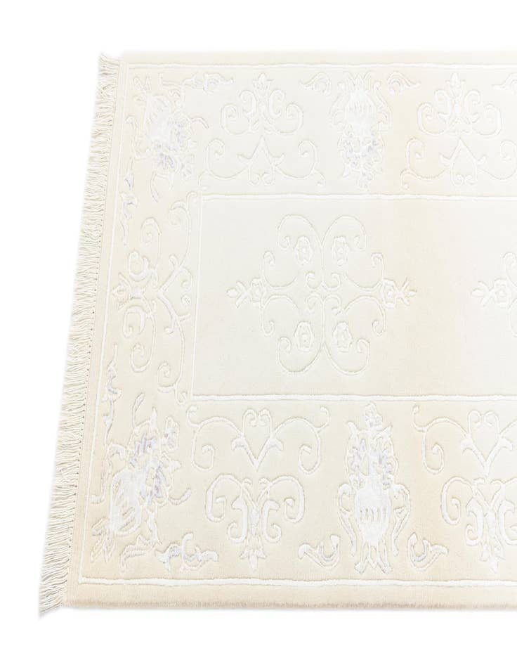 Detail image of  2' 8 x 9' 8  Hand Knotted Darya Wool Runner Rug