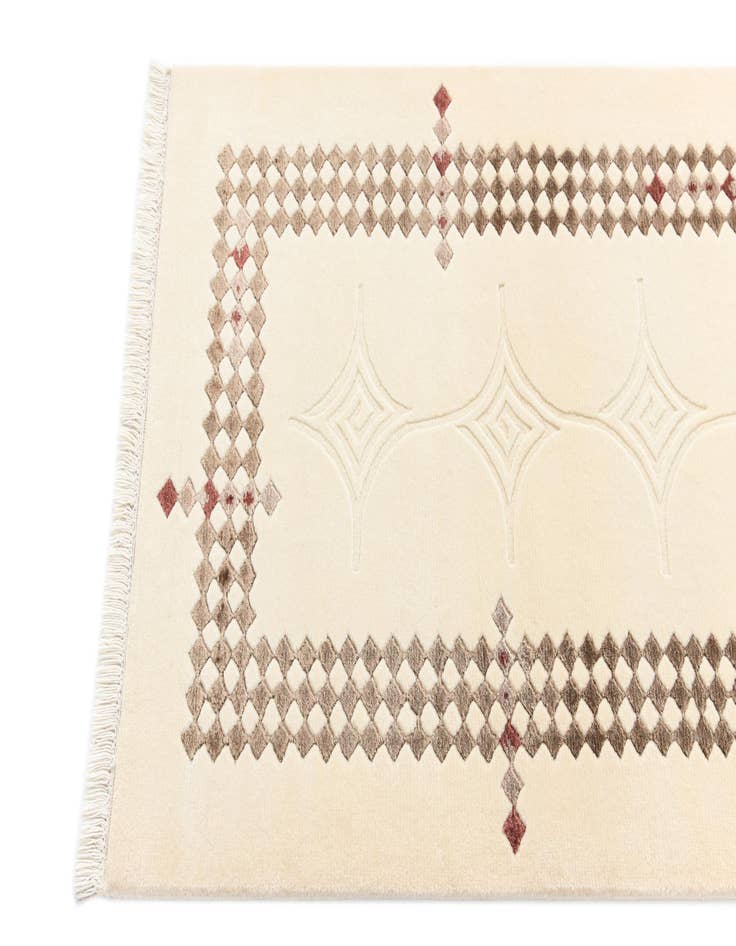Detail image of  2' 8 x 9' 9  Hand Knotted Darya Wool Runner Rug