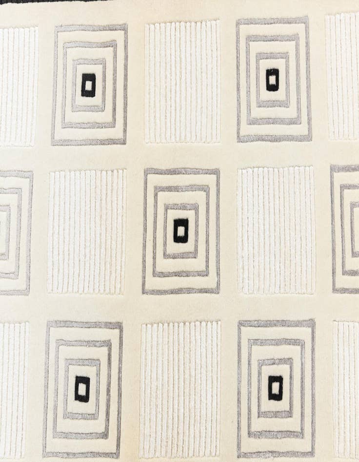 Detail image of  2' 7 x 9' 9  Hand Knotted Darya Wool Runner Rug