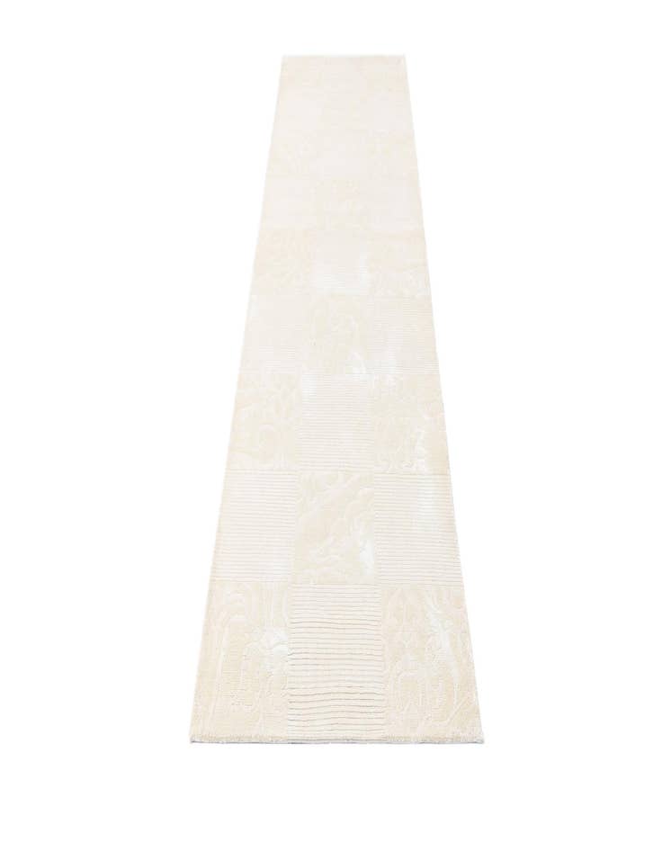 Detail image of  2' 8 x 10' Darya Runner Rug