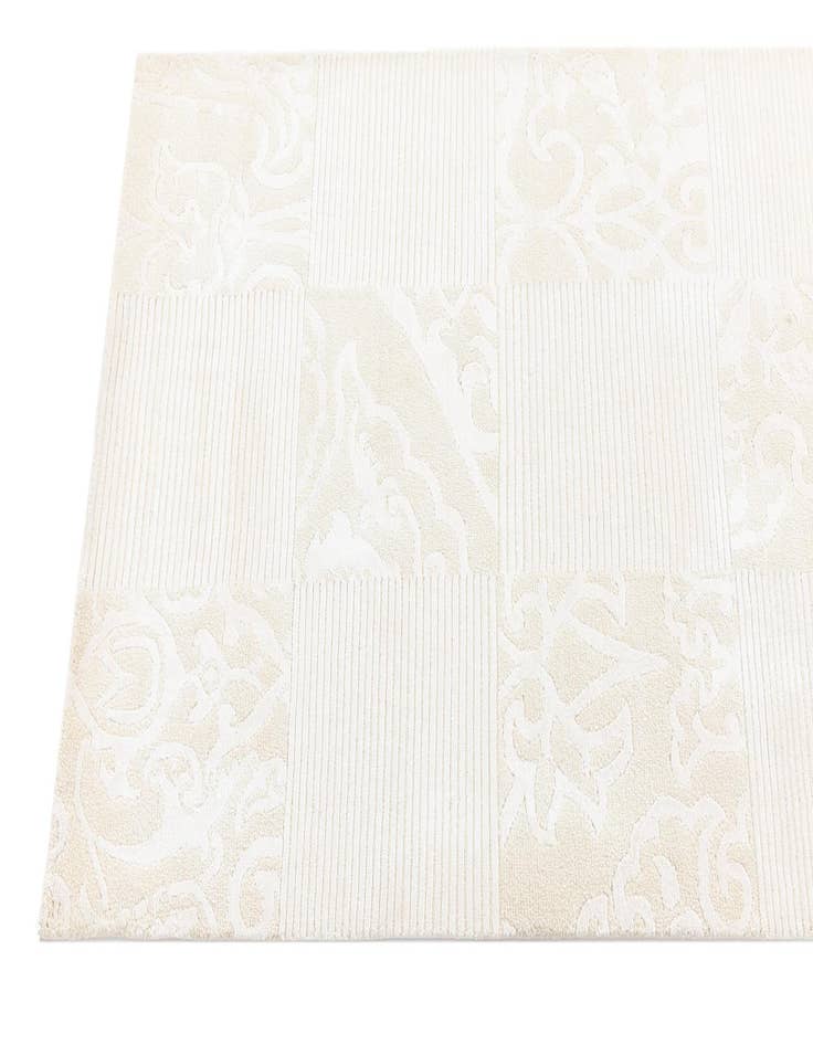 Detail image of  2' 8 x 10' Darya Runner Rug