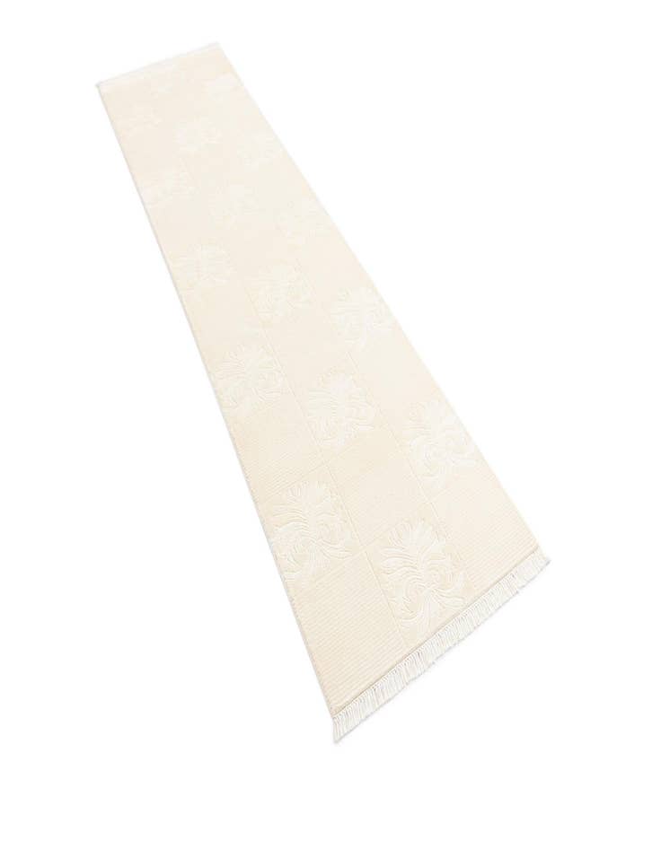 Detail image of  2' 7 x 9' 10 Darya Runner Rug