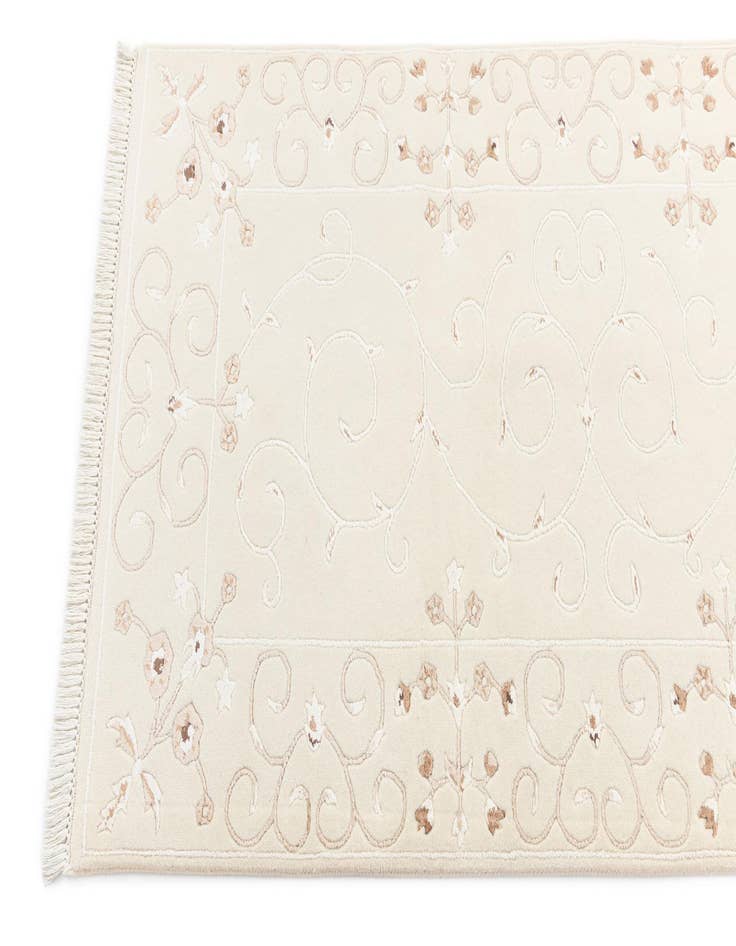 Detail image of  2' 8 x 9' 6 Darya Runner Rug