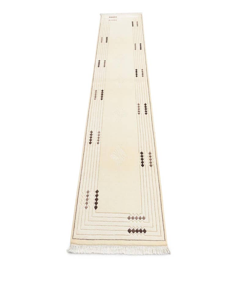 Detail image of  2' 7 x 9' 9 Darya Runner Rug