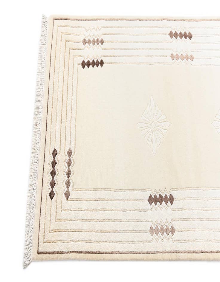 Detail image of  2' 7 x 9' 9 Darya Runner Rug