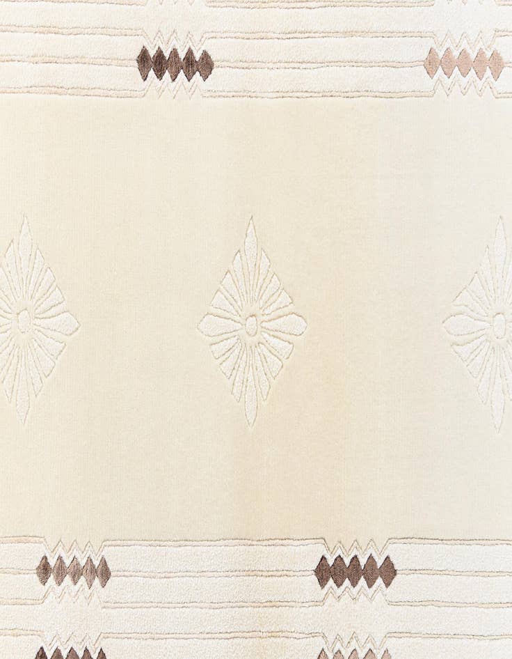 Detail image of  2' 7 x 9' 9 Darya Runner Rug