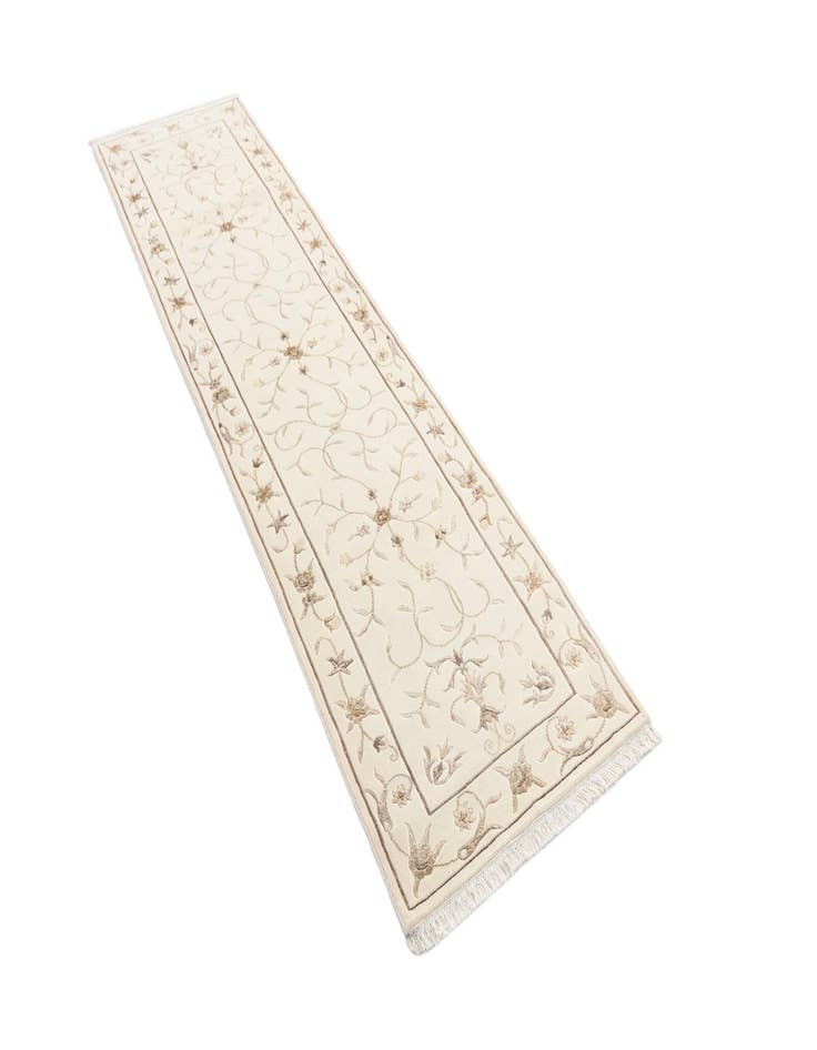 Detail image of  2' 7 x 10' Darya Runner Rug