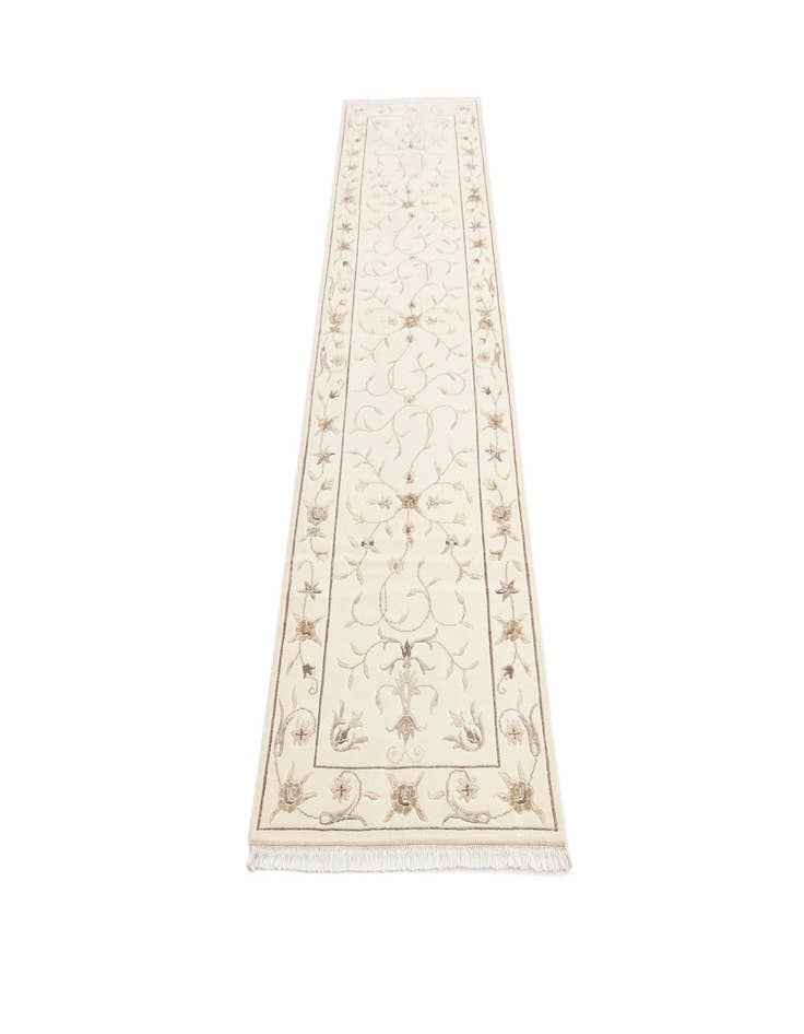 Detail image of  2' 6 x 9' 11 Darya Runner Rug