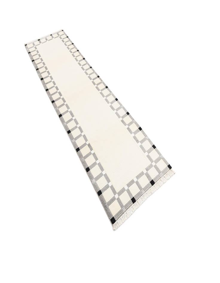 Detail image of  2' 7 x 9' 10 Darya Runner Rug