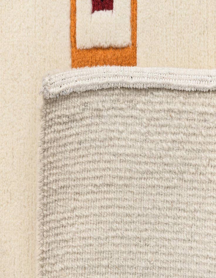 Detail image of  2' 9 x 9' 9 Darya Runner Rug