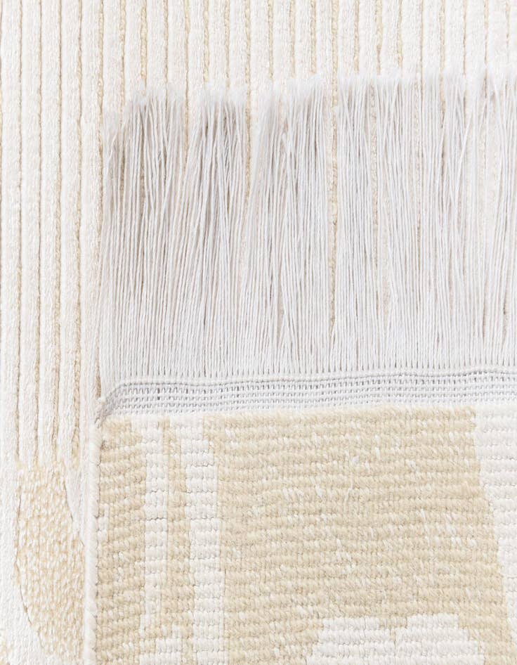 Detail image of  2' 7 x 9' 10 Darya Runner Rug