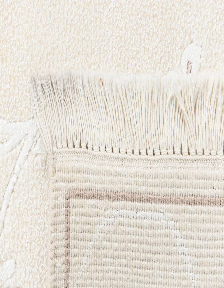 Detail image of  2' 7 x 9' 11 Darya Runner Rug