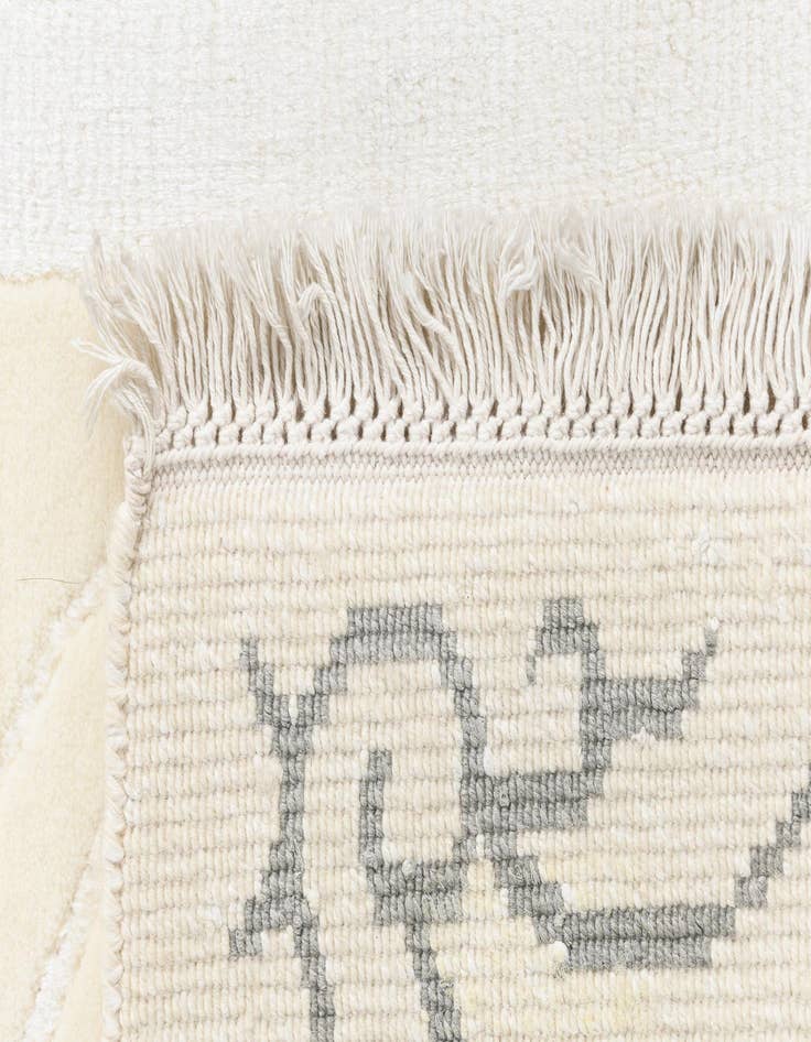 Detail image of  2' 8 x 9' 9 Darya Runner Rug