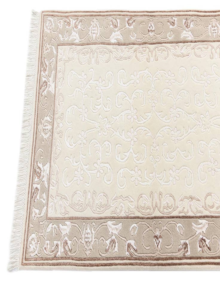 Detail image of  2' 8 x 9' 10 Darya Runner Rug