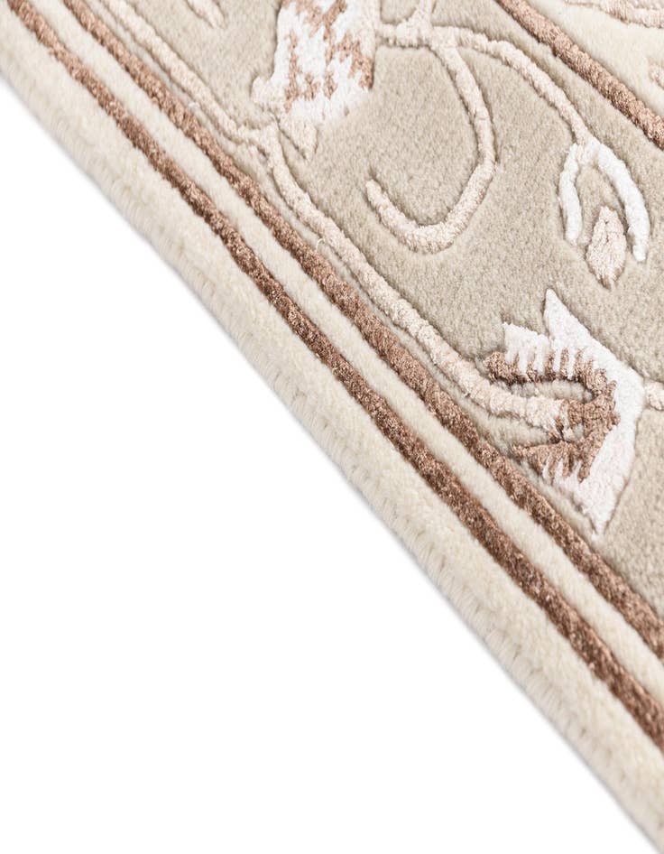 Detail image of  2' 8 x 9' 10 Darya Runner Rug