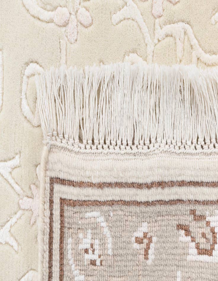 Detail image of  2' 8 x 9' 10 Darya Runner Rug