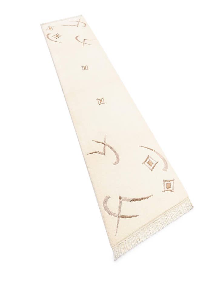 Detail image of  2' 7 x 9' 9 Darya Runner Rug