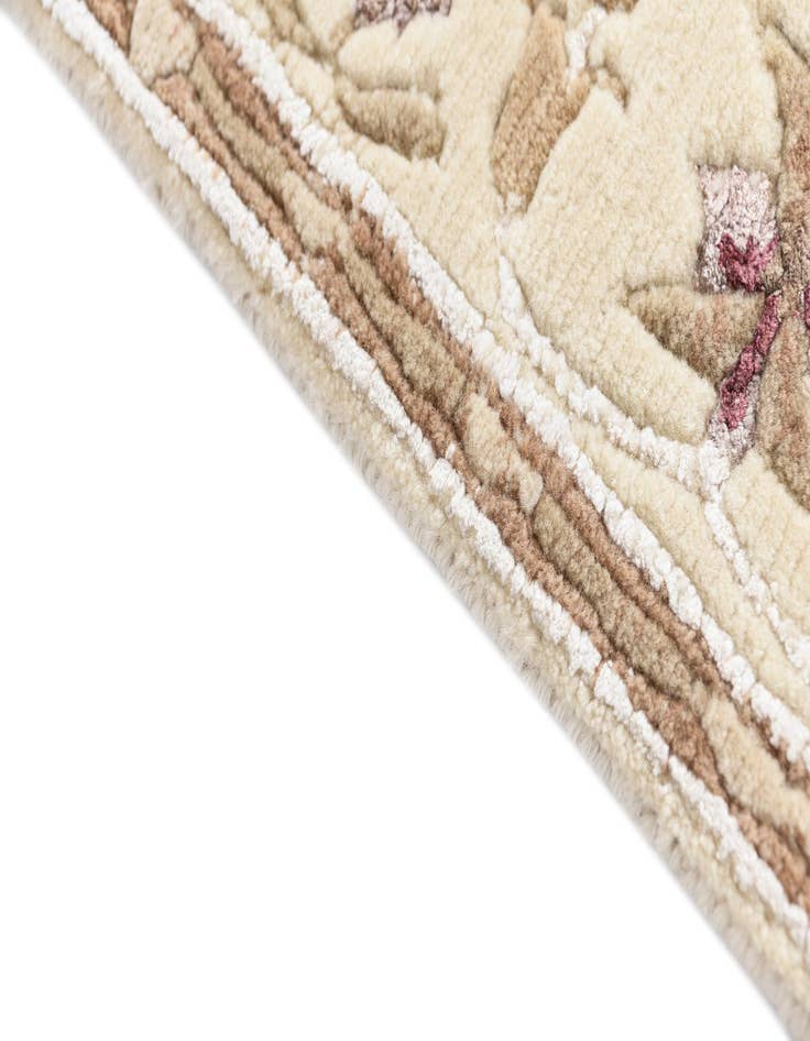 Detail image of  2' 7 x 9' 5 Darya Runner Rug