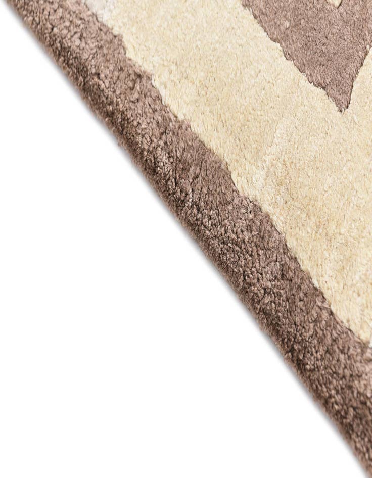 Detail image of  2' 8 x 9' 8 Darya Runner Rug