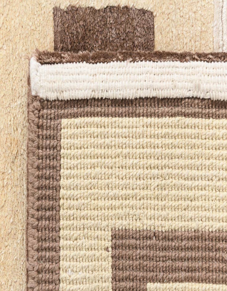 Detail image of  2' 8 x 9' 8 Darya Runner Rug