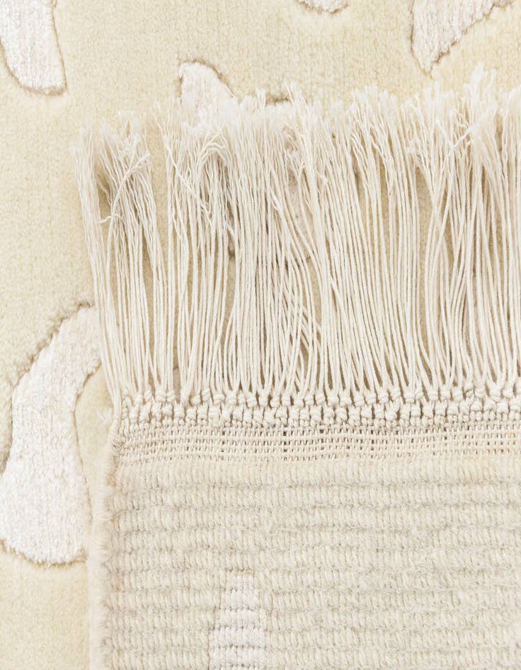 Detail image of  2' 9 x 9' 10 Darya Runner Rug