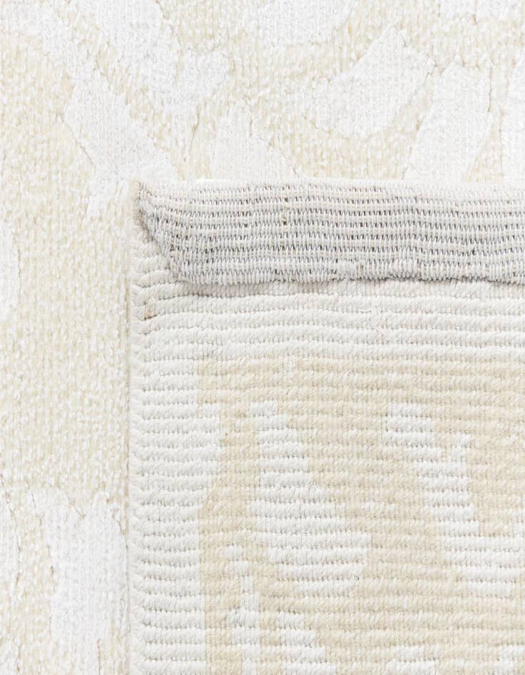 Detail image of  2' 10 x 9' 11 Darya Runner Rug