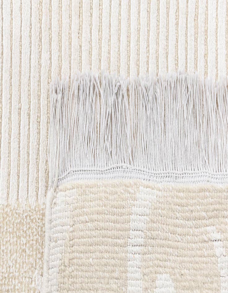 Detail image of  2' 7 x 13' 4 Darya Runner Rug