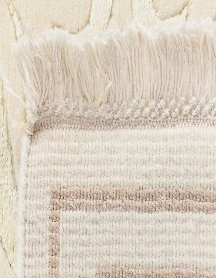 Detail image of  2' 8 x 9' 10 Darya Runner Rug