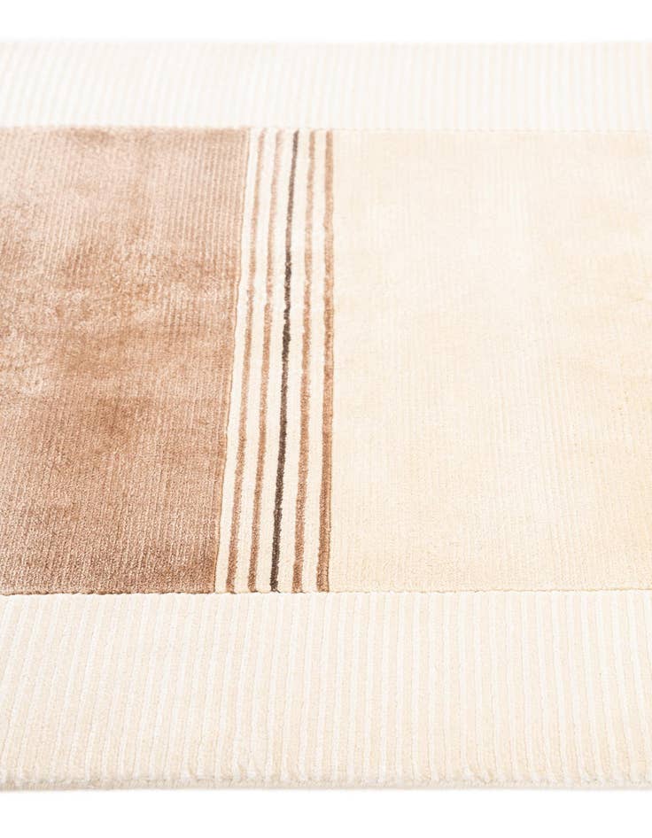 Detail image of  2' 7 x 13'  Hand Knotted Darya Runner Rug