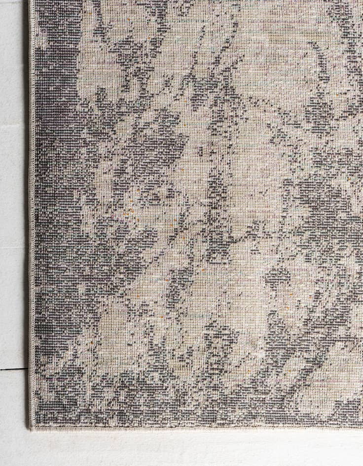 Detail image of  2' 7 x 10' Delilah Runner Rug