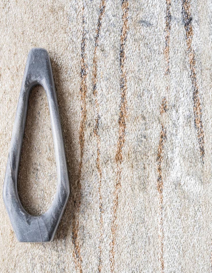 Detail image of  2' 7 x 10' Delilah Runner Rug