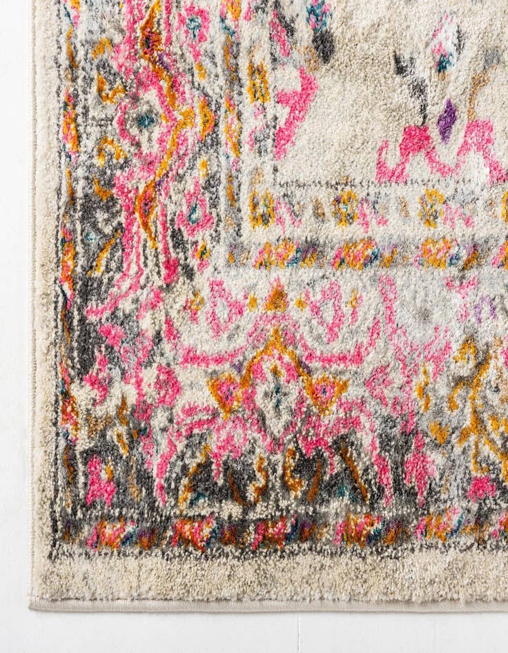 Detail image of  2' 7 x 10' Delilah Runner Rug