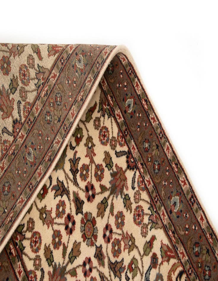 Detail image of  2' 8 x 11' 4 Ekbatan Runner Rug