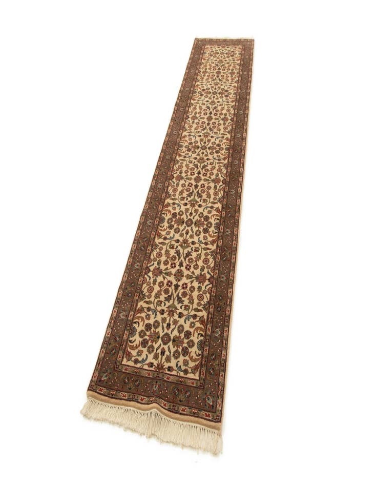 Detail image of  2' 8 x 11' 4 Ekbatan Runner Rug