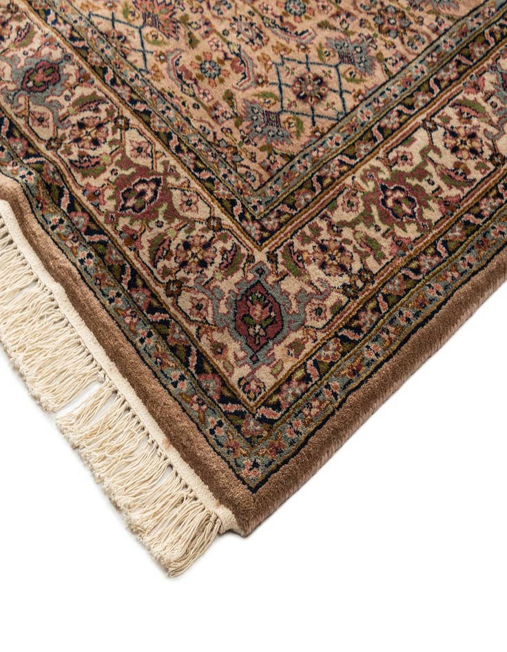 Detail image of  5' 6 x 11' 1  Hand Knotted Farahan Wool Runner Rug