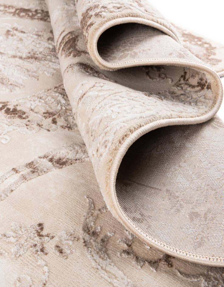 Detail image of  2' 7 x 12' Finsbury Runner Rug