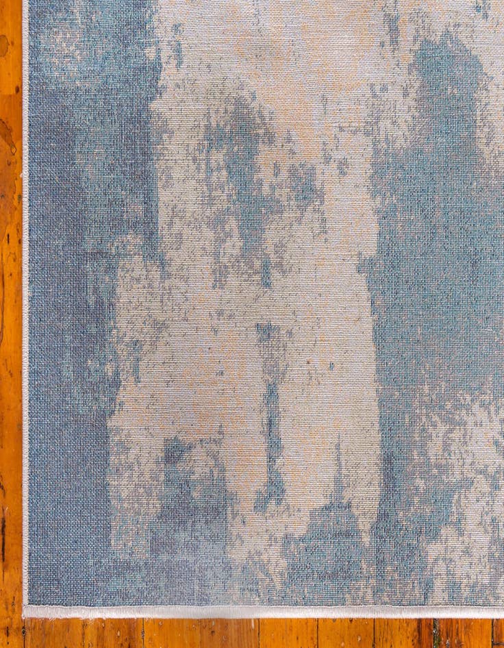 Detail image of 2' x 6' Gossamer Runner Rug