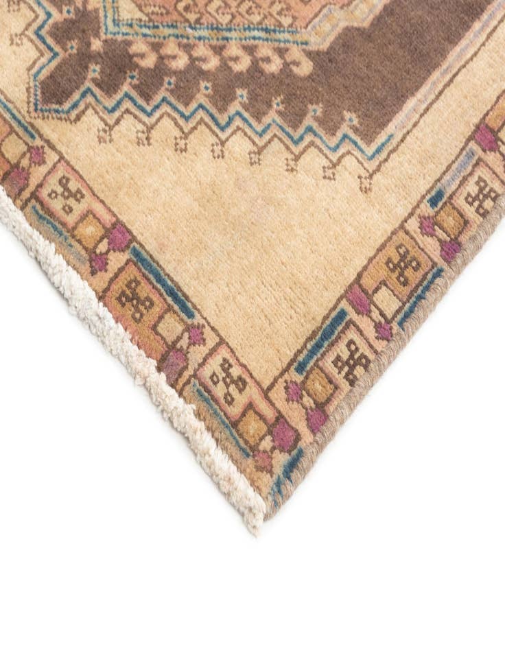 Detail image of  2' 5 x 9' 2 Hamedan Runner Rug