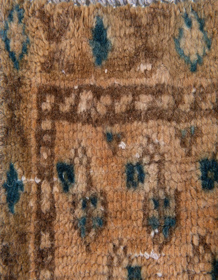 Detail image of  2' x 9' 5 Hamedan Runner Rug