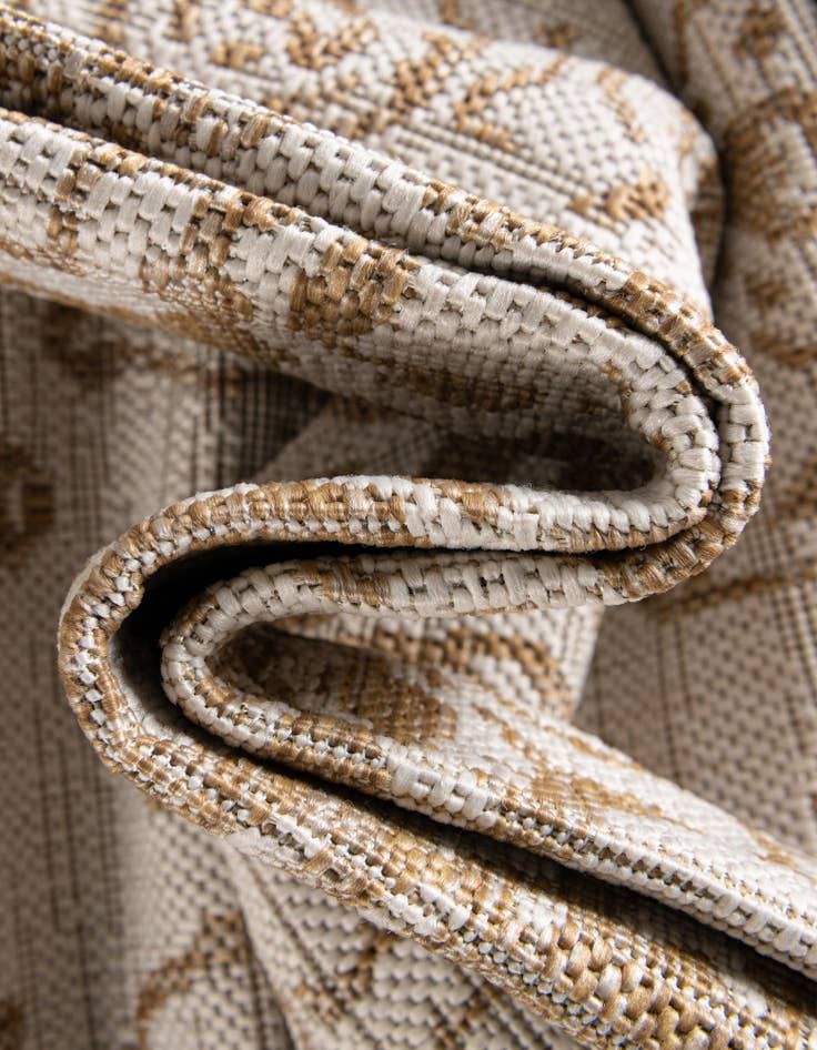 Detail image of  2' x 6'  Washable Jill Zarin Dubai Indoor / Outdoor Runner Rug