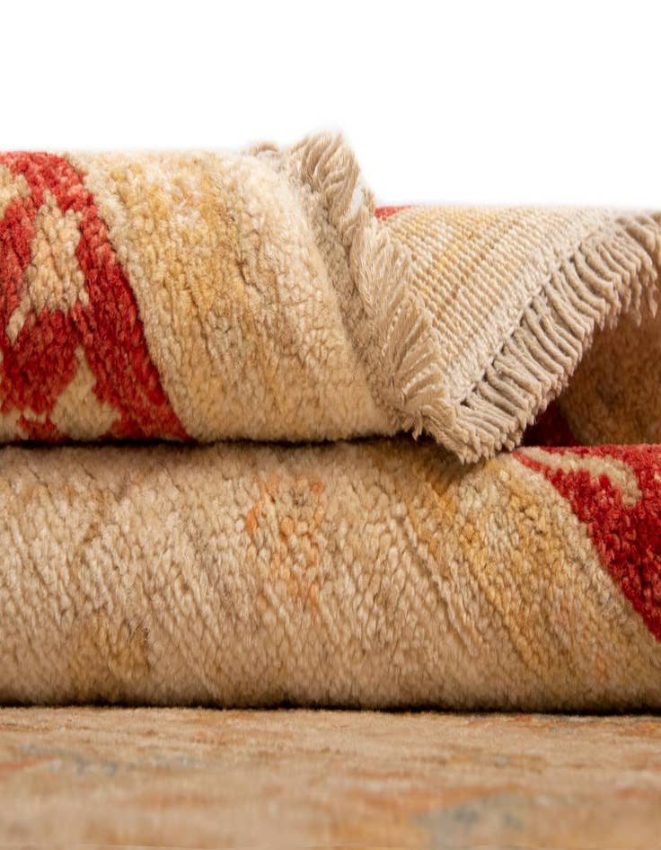 Detail image of  3' 11 x 13' 5 Kaizar Wool Runner Rug