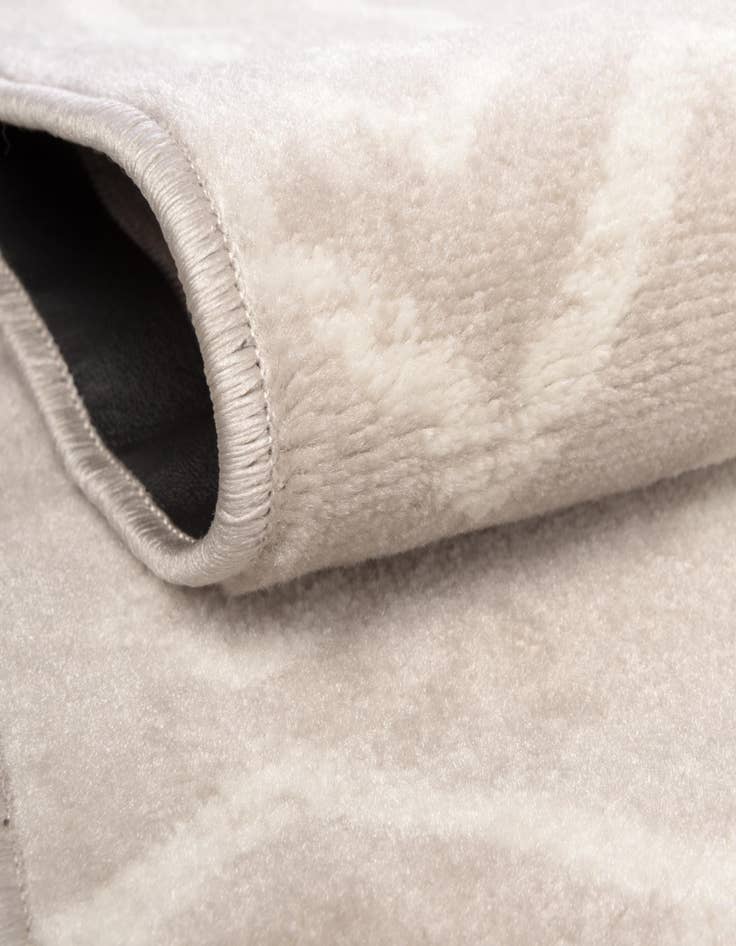 Detail image of  2' 6 x 8' 2 Kasbah Trellis Runner Rug