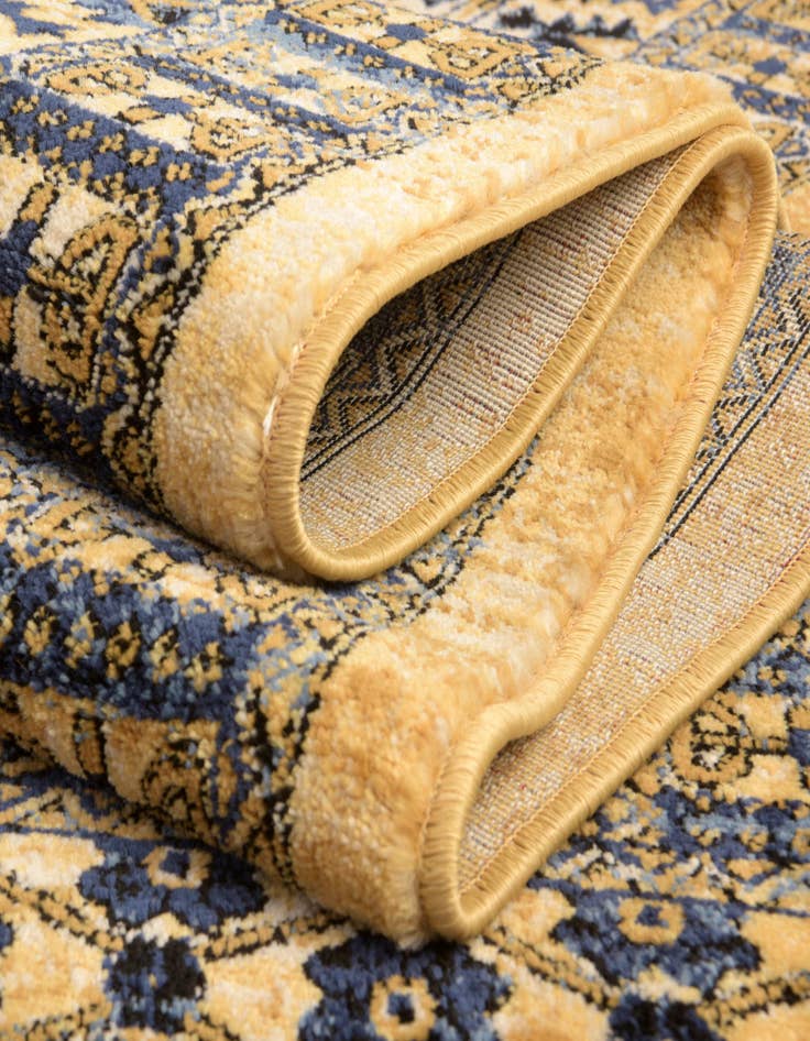 Detail image of  2' 2 x 6' Kennedy Runner Rug