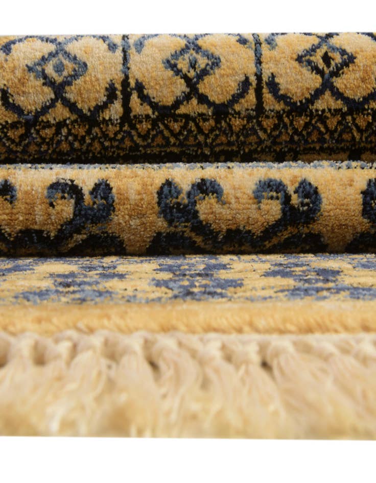 Detail image of  2' 2 x 6' Kennedy Runner Rug