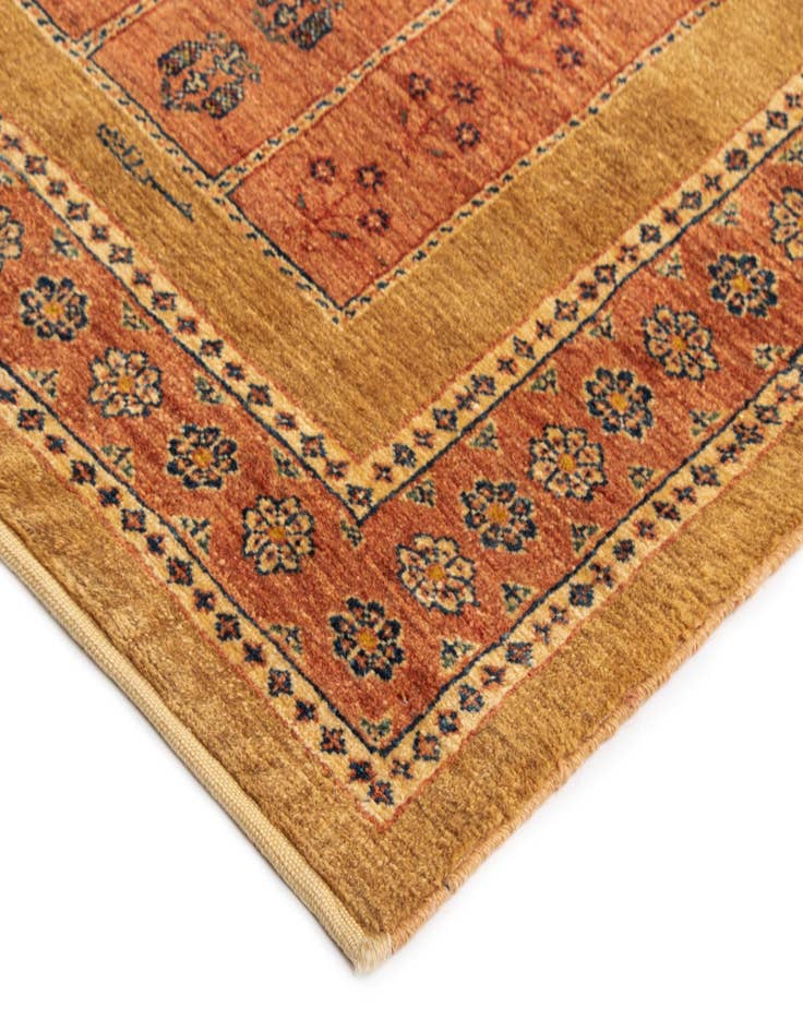 Detail image of  2' 9 x 10' Luribaft Wool Runner Rug