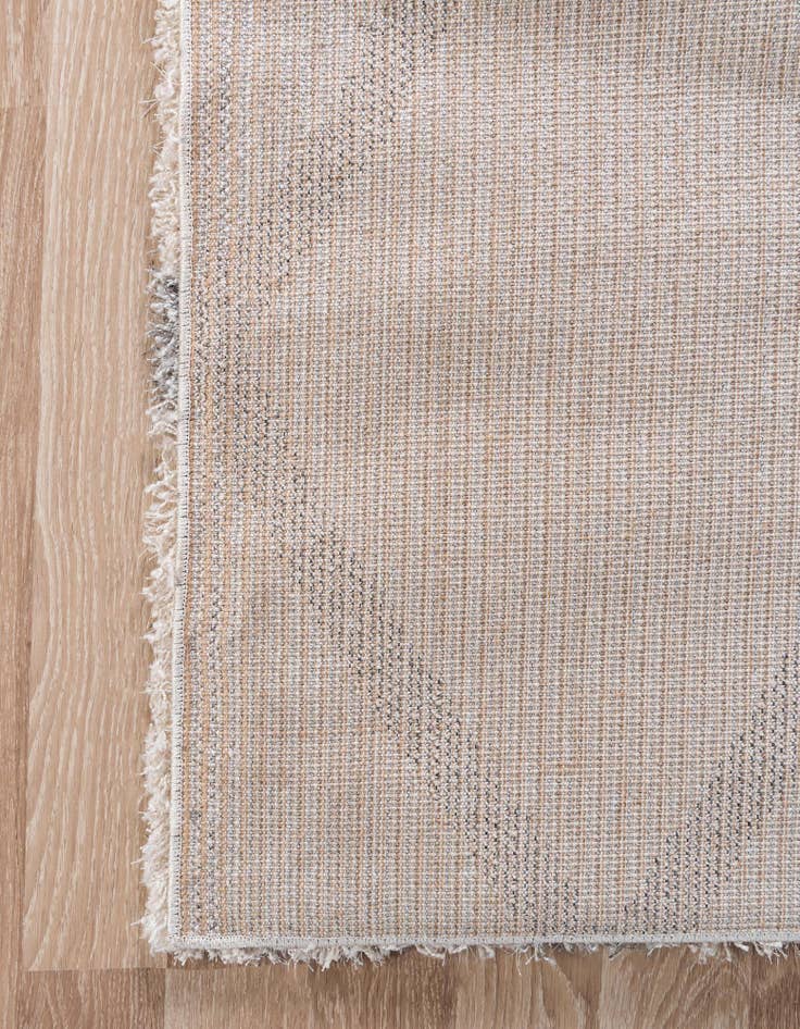 Detail image of 2' 7 x 10' Luxury Trellis Shag Runner Rug