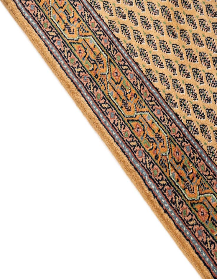 Detail image of  2' 8 x 11' 5 Mir Wool Runner Rug