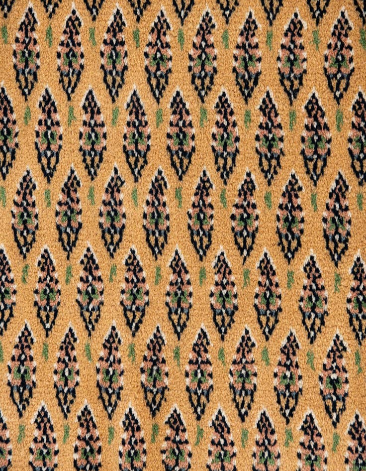 Detail image of  2' 8 x 11' 5 Mir Wool Runner Rug